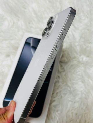 iPhone 16 Pro Max 256GB 99% batería