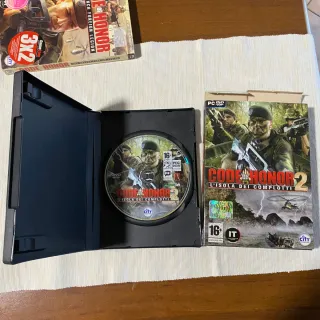 Code of Honor 1 e 2 per PC computer game War game