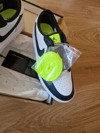 Zapatillas Golf Nike Jordan Negras y Blancas