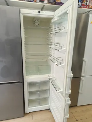 Nevera Liebherr Blanca con Garantía transporte