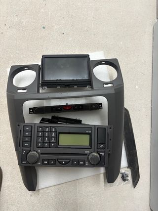 Consola Radio Pantalla Land Rover Discovery 3