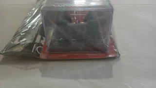 2 modellini Ferrari e Opel