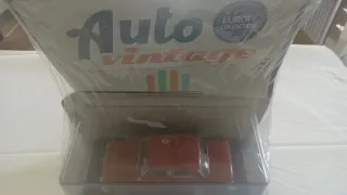 2 modellini Ferrari e Opel