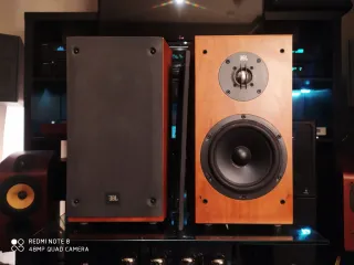 Monitores JBL XTI-20