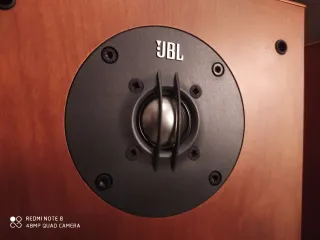 Monitores JBL XTI-20