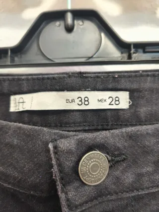 Vaqueros negros mujer