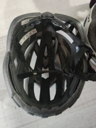 Casco de bici Scott y Lazer  Se venden juntos 10/u
