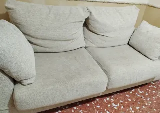 Sofá de 2 plazas beige