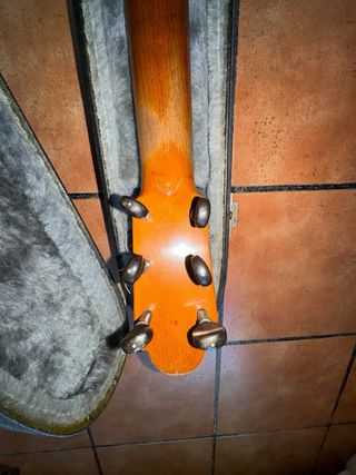 Guitarra Clásica Antigua + Funda