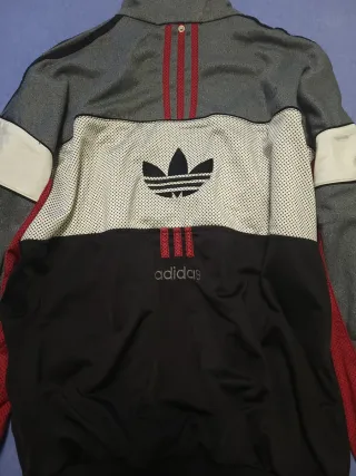 Chaqueta Adidas Gris y Negra