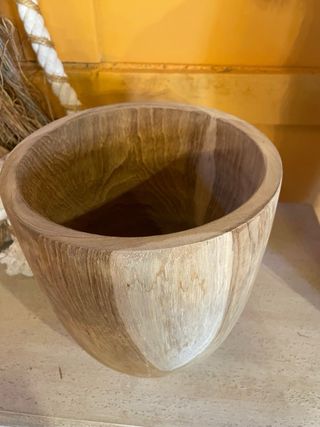 Jarrón de madera de teca