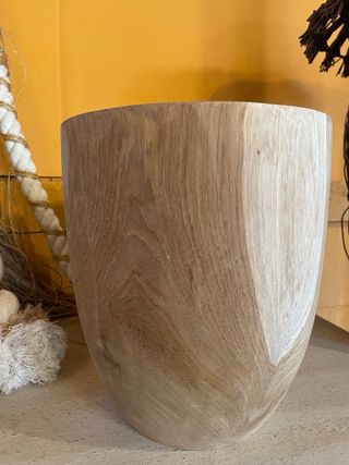 Jarrón de madera de teca