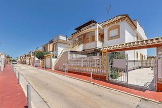 Chalet en venta en Centro en Torrevieja