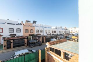 Casa adosada en venta en Zona Norte en Estepona
