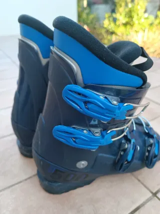 Esquís Rossinyol + Botas Wedze