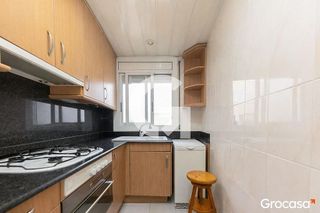 Piso en venta en Fondo en Santa Coloma de Gramanet