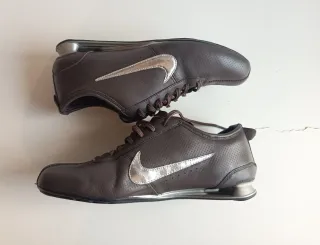 Zapatillas Nike Marrón y Plateado Talla 42.5