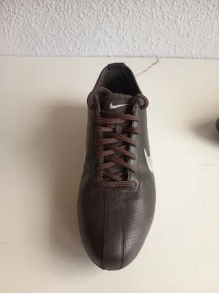 Zapatillas Nike Marrón y Plateado Talla 42.5