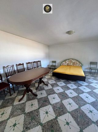 Chalet en venta en Ctra. Circunvalación - La Magdalena en Jaén