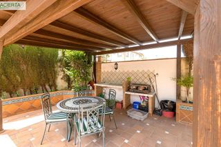 Chalet en venta en Ogíjares