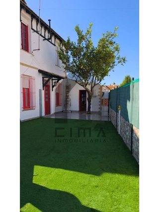 Casa adosada en venta en Reina Victoria - Matadero en Huelva