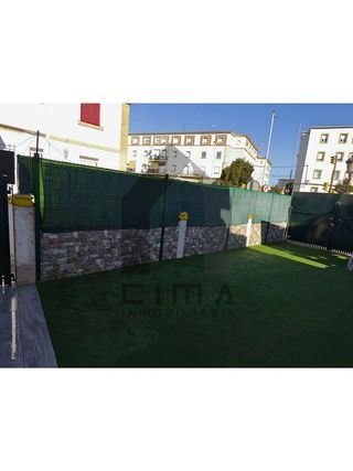 Casa adosada en venta en Reina Victoria - Matadero en Huelva