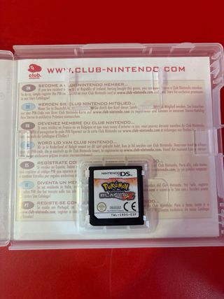 Pokémon Edición Blanca 2 DS con Manuales y Caja
