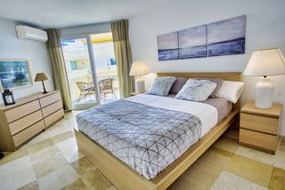 Piso en venta en Playa Bajadilla - Puertos en Marbella