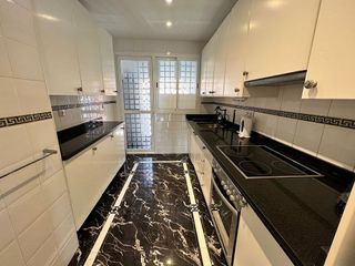 Piso en venta en Calahonda en Mijas