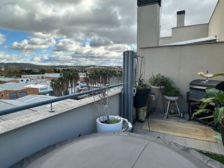 Ático en venta en San Isidro - Los Almendros en Alcalá de Henares