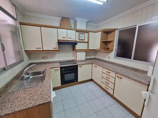 Piso en venta en Carrús Est - Camí dels Magros en Elche