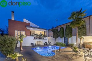 Chalet en venta en Gójar