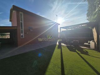 Chalet en venta en Vallirana