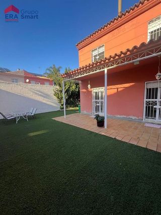 Casa pareada en venta en Nuevo Bulevar en Mairena del Aljarafe