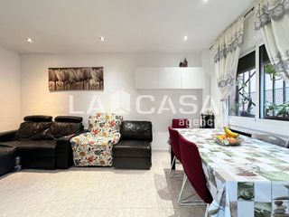 Piso en venta en Montigalà -Sant Crist en Badalona