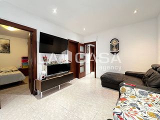 Piso en venta en Montigalà -Sant Crist en Badalona