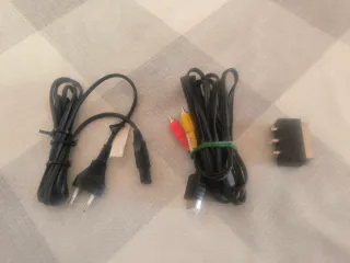 PlayStation2 + 3 juegos + mando + cables + memoria