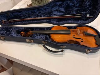 Violín Paul Maginot con arco y estuche