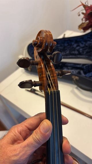 Violín Paul Maginot con arco y estuche