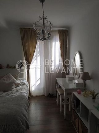 Piso en venta en Ensanche - Diputación en Alicante