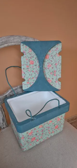 Caja nevera portátil decorada