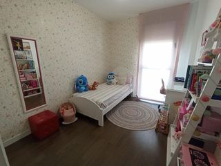 Piso en venta en Poniente-Norte - Miralbaida - Parque Azahara en Córdoba