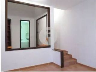 Piso en venta en Porta en Barcelona