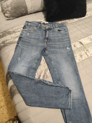Pantalón vaquero Zara azul