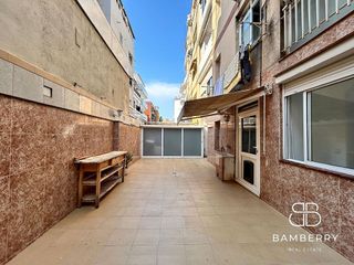 Piso en venta en El Castell-Poble Vell en Castelldefels