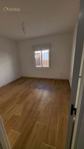 Casa adosada en venta en Las Almenas en Tomares