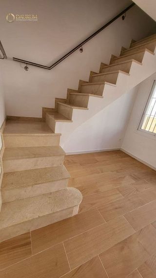 Casa adosada en venta en Las Almenas en Tomares