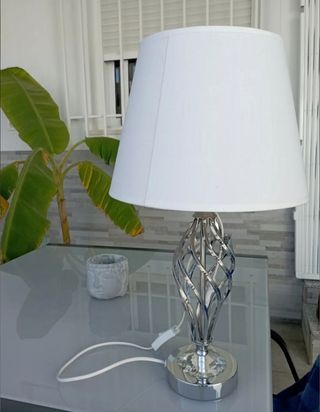 Set 2 Lámparas NUEVAS, Mesilla, diseño moderno