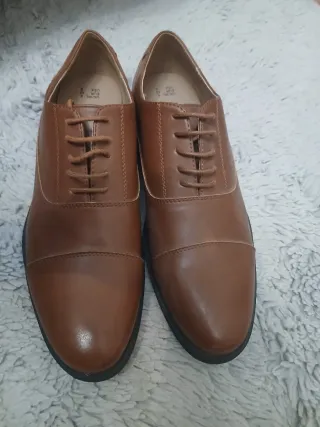 Zapatos de vestir marrones talla 42
