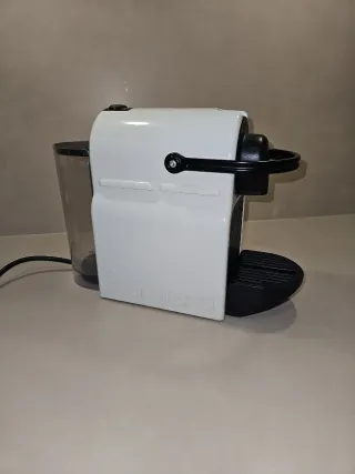 Cafetera Nespresso Krups XN100 Blanca